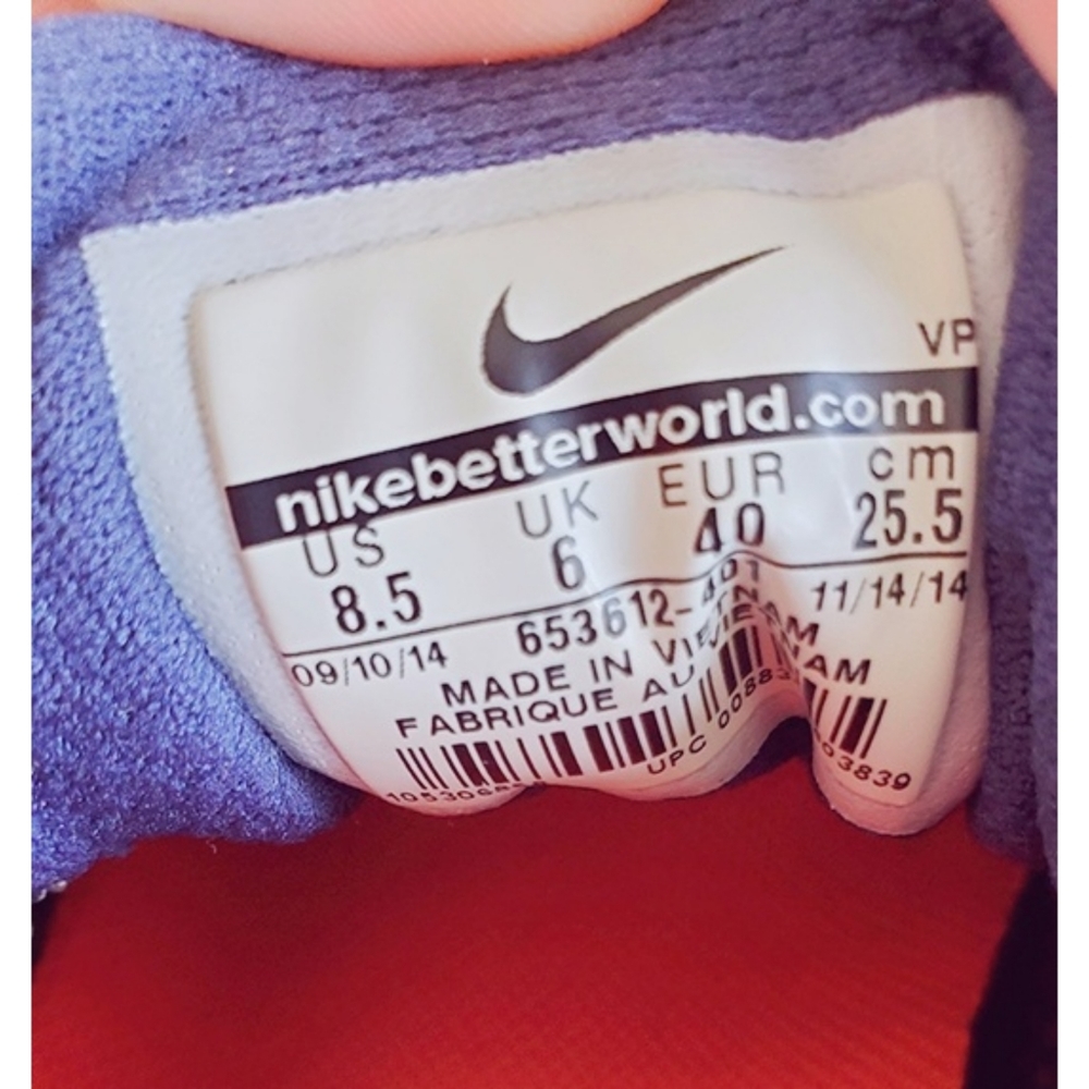 Nike Running Shoes - Picture 5 of 5